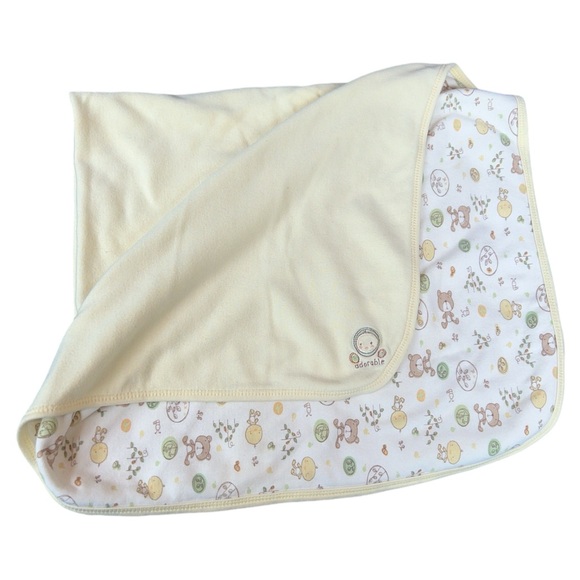 Gerber Baby Blanket Organic Cotton Yellow White Bear Chick Adorable Reversible - Picture 1 of 5